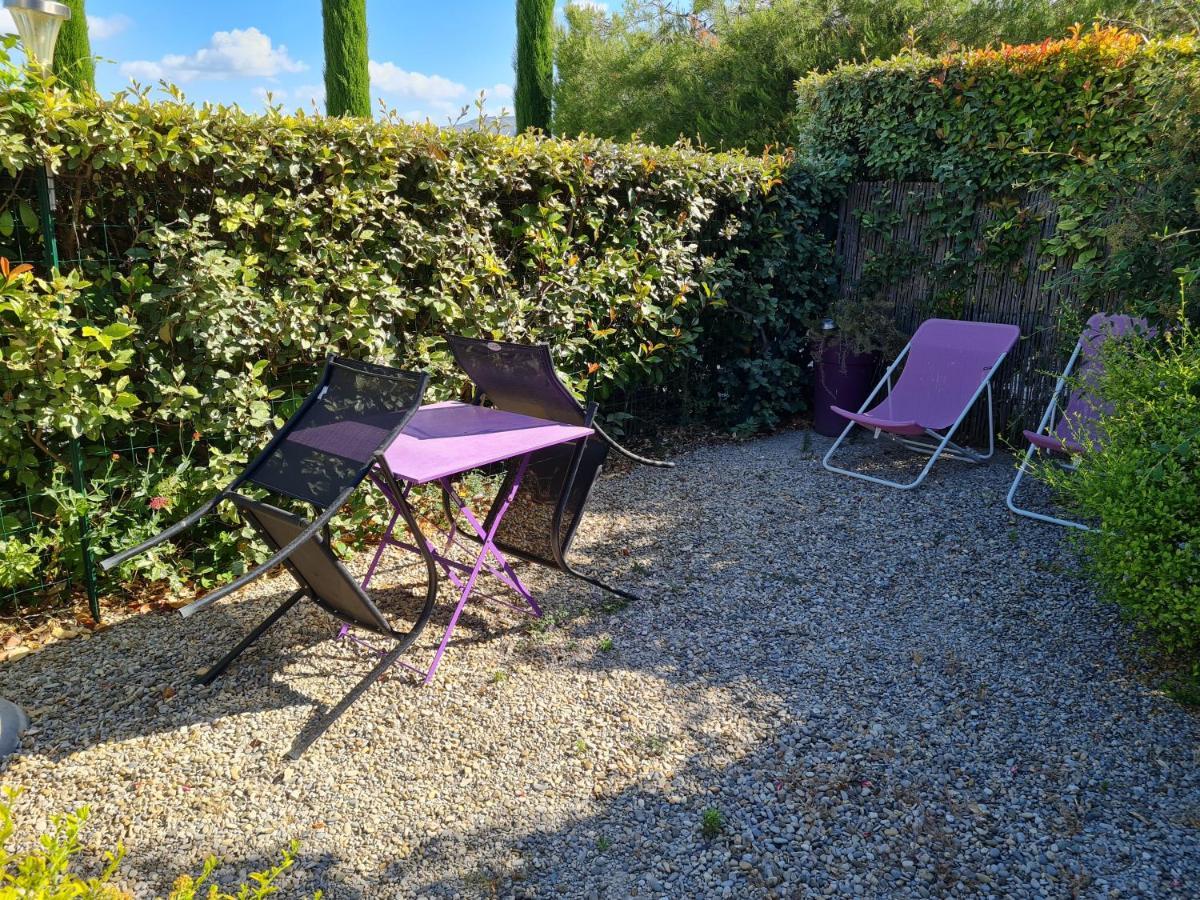 Domaine La Condamine Crillon Le Brave Hotel Buitenkant foto